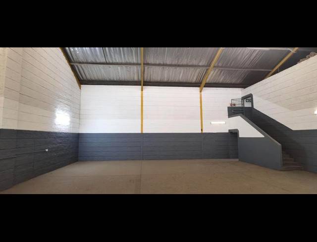 INDUSTRIAL PROPERTY TO RENT IN SILVERTONDALE